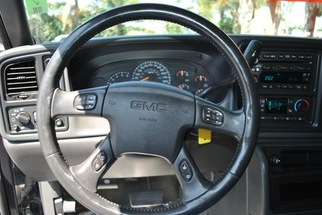 Image 9 of 2005 GMC Sierra 1500…