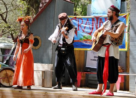  photo renfaire12_zpsd870cd72.jpg