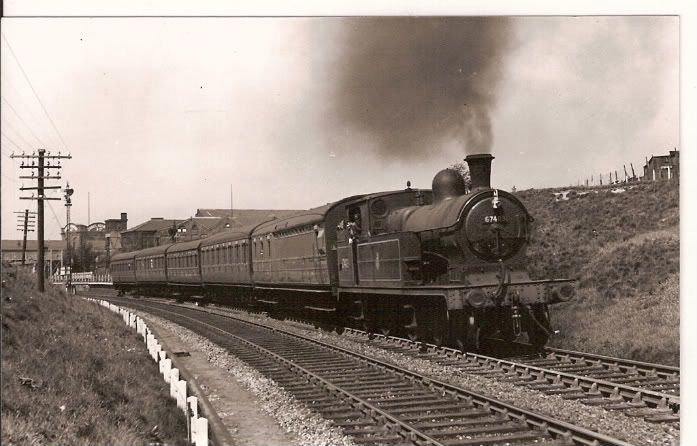 67403 Train leaving Hyde Central