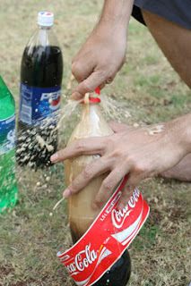 Eksperimen Mengagumkan CocaCola VS Mentos 8