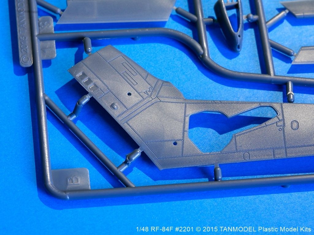 RF-84F%2005.jpg