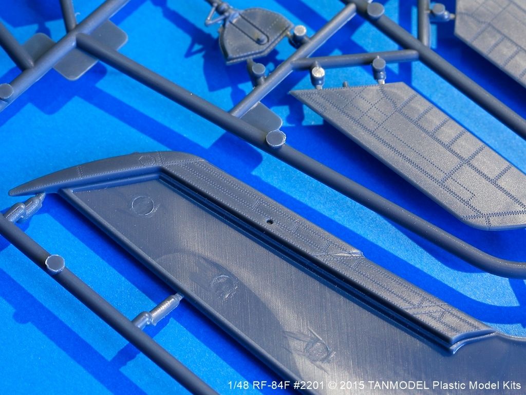RF-84F%2007.jpg