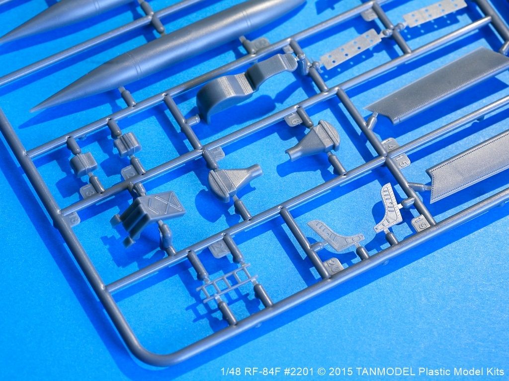 RF-84F%2013.jpg
