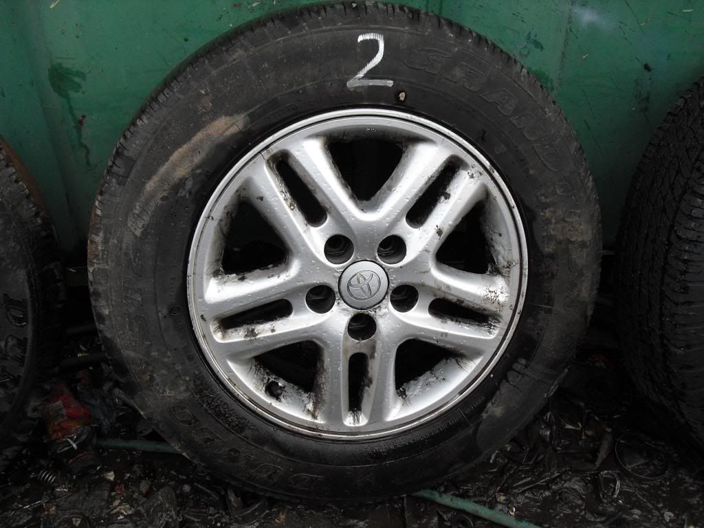 2002 Toyota rav4 tyre size