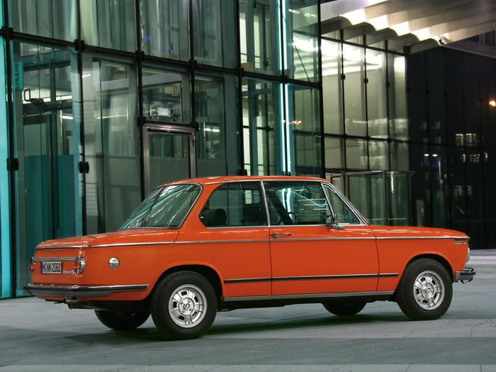 bmw-2002-tii-reconstructed-2007-8.jpg