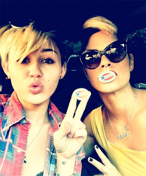 35 Miley Cyrus New Pictures
