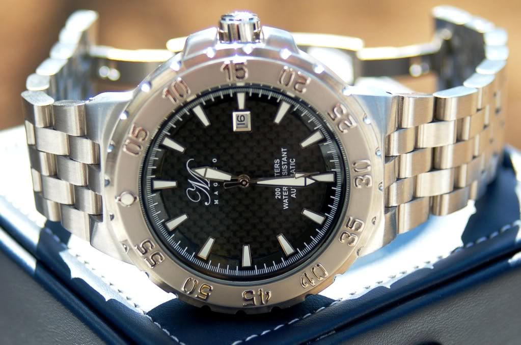 magico automatic watch