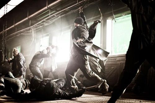 561649-snowpiercer_chris-evans_zps9c72039b.jpg