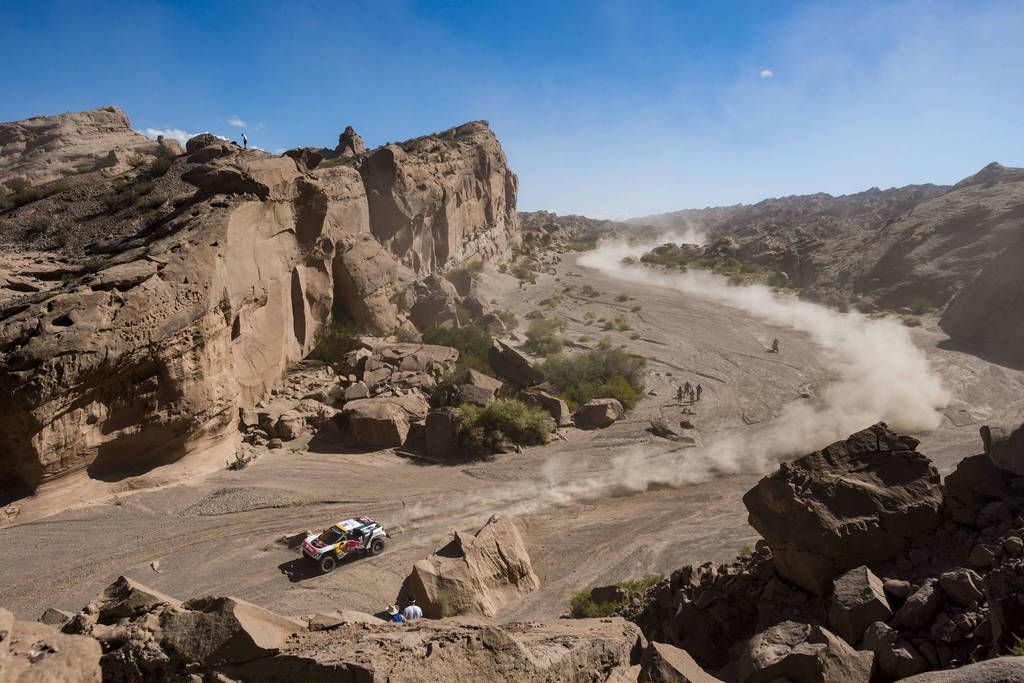 AP-1QRXRC5C92111_Stephane_Peterhansel Peterhansel's Roller Coaster Stage 10 Run Ride Dive Dakar Motorsport