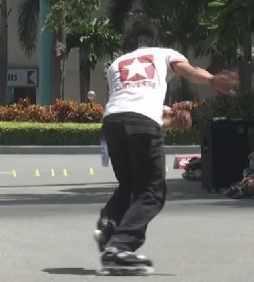 Áo này mua ở đâu ,ACE chỉ e với ^^