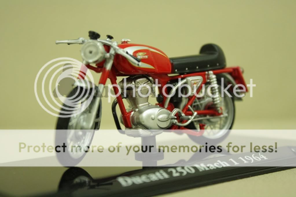 JUAL Diecsat motor klasik ducati  1 24